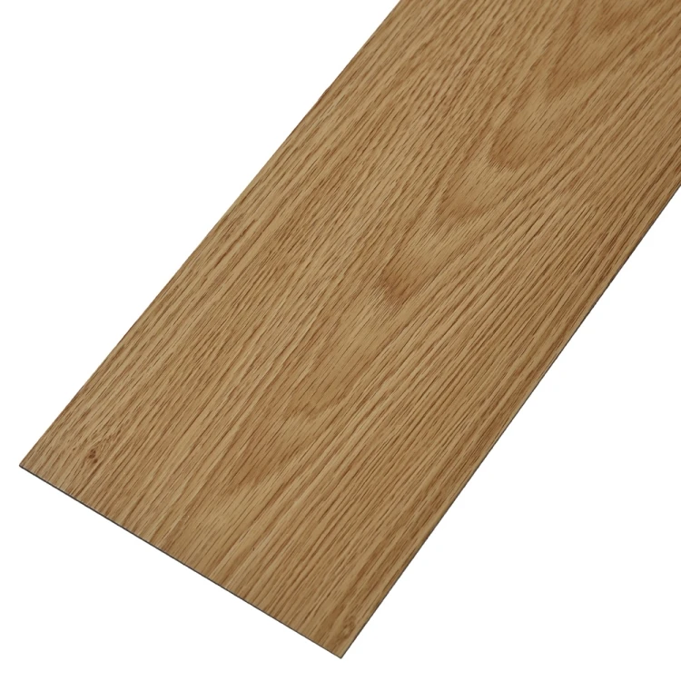 Pavimenti in piastrelle in PVC