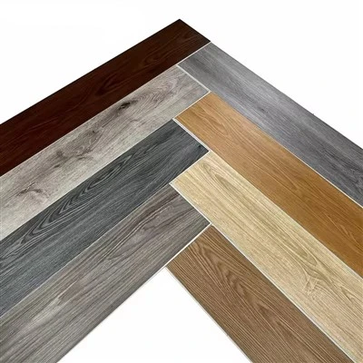 Pavimenti SPC a spina di pesce